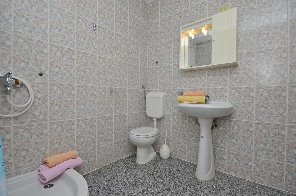 Apartments Miljenka Водице Екстер'єр фото