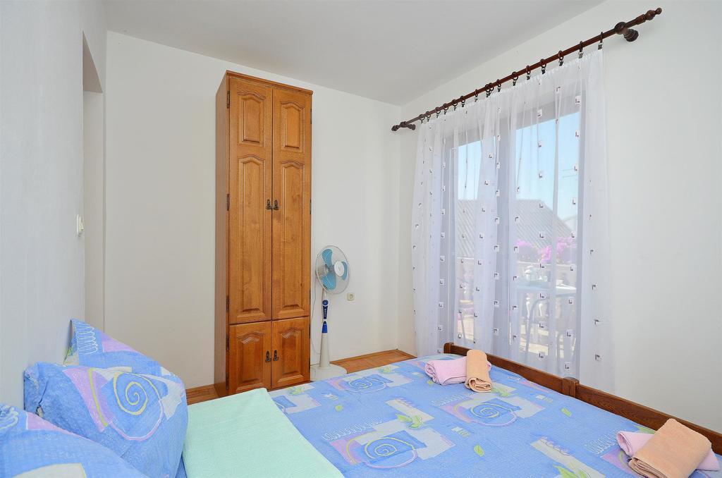 Apartments Miljenka Водице Екстер'єр фото